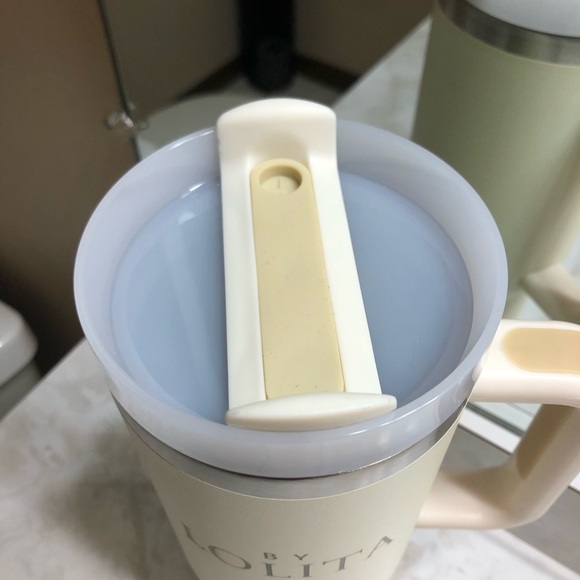 Cream-and-Brown 40 oz. Quencher Tumbler - Picture 3 of 3